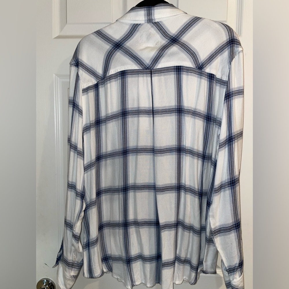 NEW Rails Hunter Button-Up Shirt. White Navy plaid shirt. Women’s size XX-L. - Picture 5 of 9